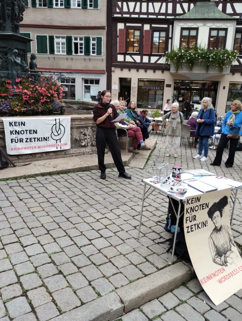 Kundgebung: Kein Knoten für Clara Zetkin 